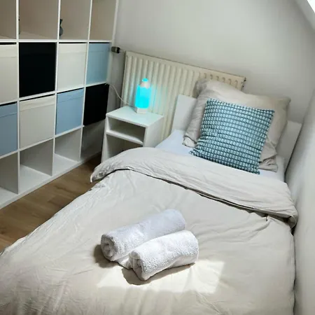 & Monteurwohnungen 2 Apartment