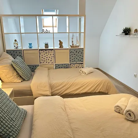 & Monteurwohnungen 2 Apartment