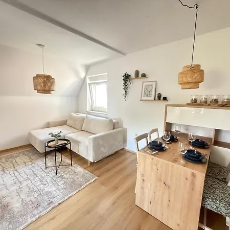 Apartment JAVU Restaurant&Ferienwohnungen *