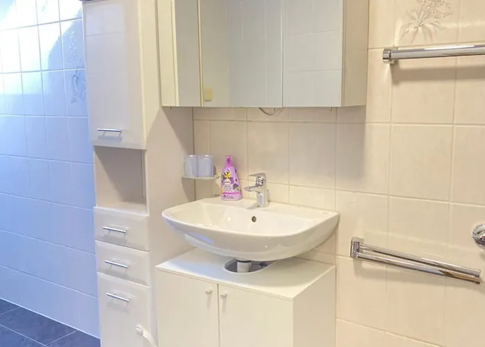 & Monteurwohnungen 2 *