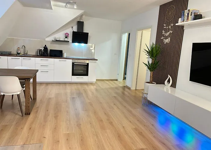 & Monteurwohnungen 2 *